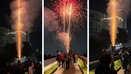 Meksika taraftarları İngiltere otelinin önünde toplandı
