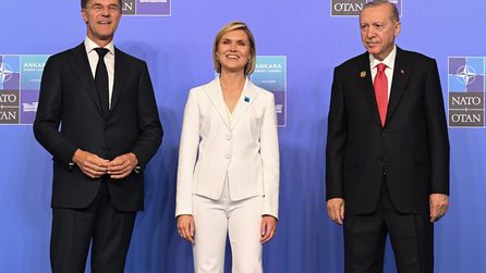 İzlanda Başbakanı Frostadóttir, NATO Zirvesi'nde dikkat çekti