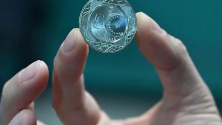 NATO Zirvesi İçin Özel Tasarımlı 5 Liralık Hatıra Parası Üretildi