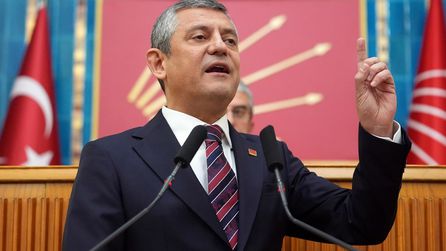CHP'de Özgür Özel'in Yeni Parti Kurma Aşaması Başladı