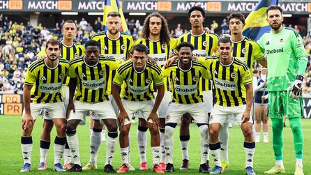 Fenerbahçe, üç oyuncunun transferine yasak koydu