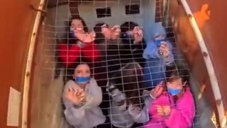 Ohio’da 16 çocuk yıllarca tek odada hapsedildi