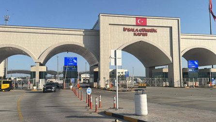 Yunan gümrük memurları iş bırakma eylemiyle sınır kapılarını etkiledi