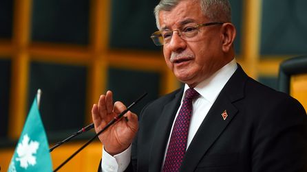 Davutoğlu'na Babacan'dan ziyaret, yeni yol haritaları belirlendi