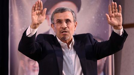 İsrail, Ahmedinejad'ı İran liderliği için ikna etmeye çalışıyor
