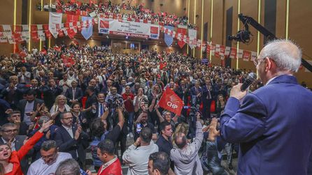 CHP üye katılım töreninde figüran iddialarına yanıt geldi