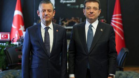 Özgür Özel, Ekrem İmamoğlu'nu ziyaret için cezaevinde 6 saat geçirdi