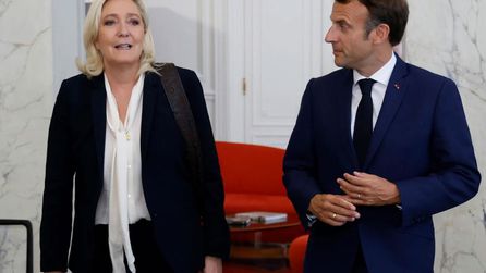 Marine Le Pen hapis cezasına çarptırıldı ve siyasi yasak aldı