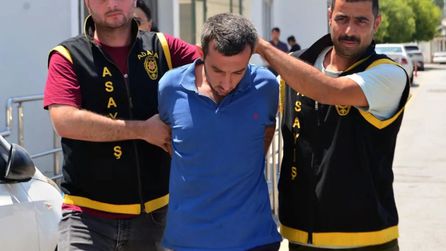 Adana'da annesini sopayla öldüren sanığın yargılanması başladı