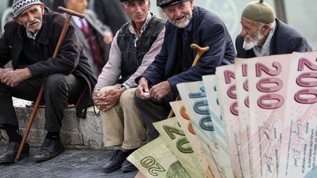 TBMM'de emekli maaşları için yeni düzenleme görüşüldü
