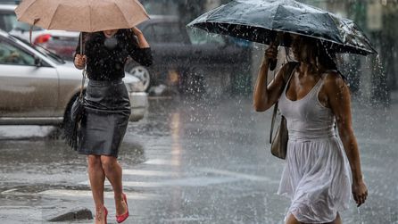 İstanbul'da sıcak hava değişiyor, yağışlı sistem geliyor