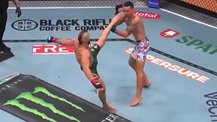 Conor McGregor, UFC 329'da 69 saniyede sakatlandı ve maçı kaybetti