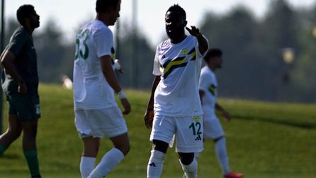 Esenler Erokspor, Al İttihad'ı 2-1 ile geçti