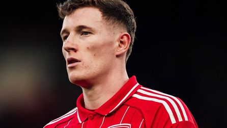 Elliot Anderson, Manchester City'ye rekor bedelle transfer oldu