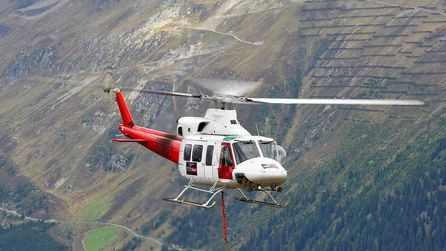 Üst düzey bürokratların da olduğu helikopter çakıldı! Kurtulan olmadı