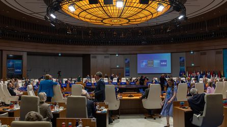 NATO Zirvesi'nde 50 milyar dolarlık savunma anlaşmaları imzalandı