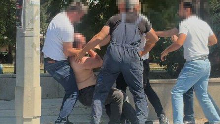 Düzce'de AVM Önünde Tartışma Kanlı Bitti, 4 Kişi Gözaltında