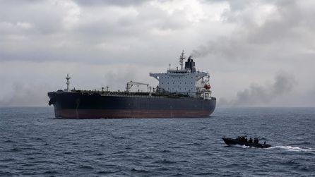 Kızıldeniz'de yük gemisi saldırısı güvenlik risklerini artırdı