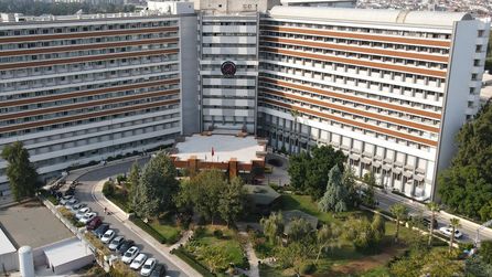 Akdeniz Üniversitesi'nde dolandırıcılık iddialarıyla gündem olan cerrah
