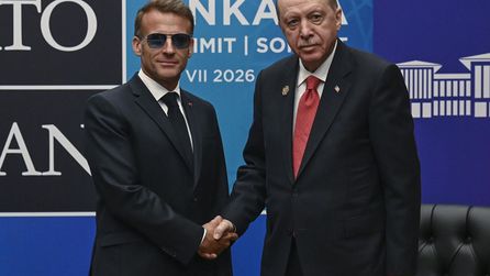 Erdoğan, NATO Zirvesinde Macron ile Görüştü