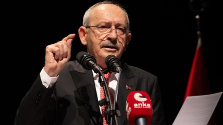 Yeni Parti'de belediye başkanları istifaları sürüyor