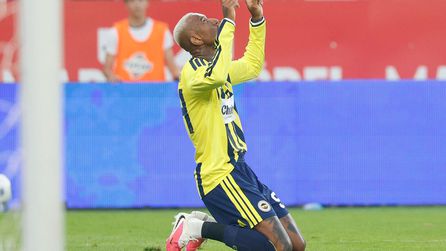 Anderson Talisca, Fenerbahçe'de tarihi bir başarıya imza attı