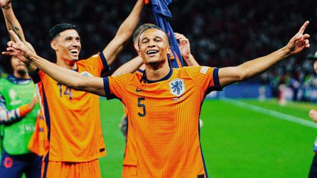 Fenerbahçe, Nathan Ake ile 10 milyon Euro'ya anlaştı