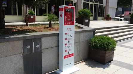 Mersin'de Ani Kalp Durmalarına Müdahale İçin OED Cihazları Yerleştirildi