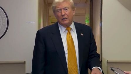 Trump uçakta İran ile gerilim hakkında açıklamalarda bulundu