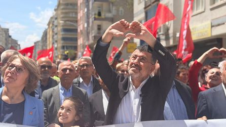 CHP'li vekilin yeğeni yolsuzluk soruşturmasında tutuklama talebiyle mahkemeye sevk edildi