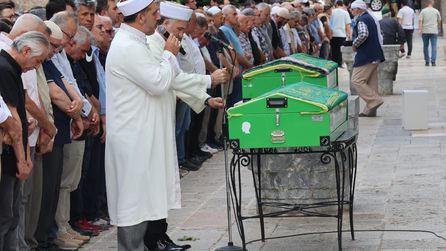 Kadere bak! Farklı şehirlerdeki anne ve oğlu 2 saat arayla vefat etti