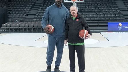 Shaquille O'Neal Türkiye'yi ziyaretinde duygu dolu sözler söyledi