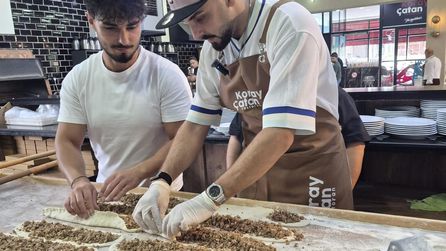 Sefo, Bafra Pidesi Yaparak Hayranlarını Şaşırttı