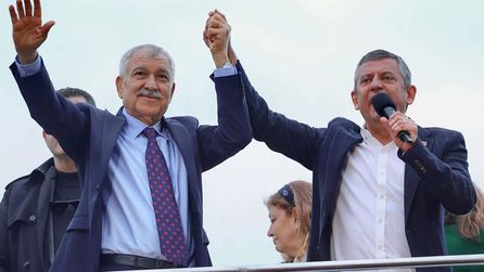 Özgür Özel Yeni Parti'ye katılımlar hakkında bilgi verdi