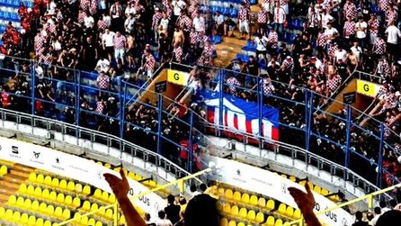 Fenerbahçe-Gornik Zabrze maçında taraftarlar arasında gerginlik