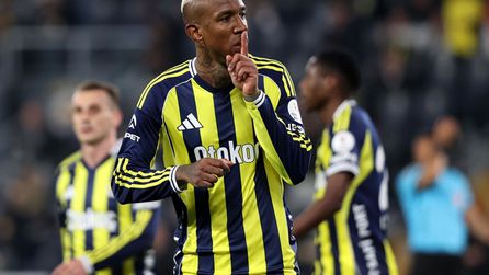 Fenerbahçe Talisca'nın Geleceği İçin Beklemede