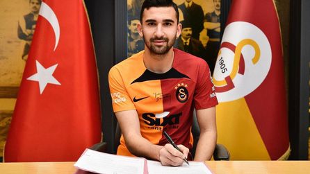 Emin Bayram, Başakşehir ile 4 Yıllık Sözleşme İmzaladı