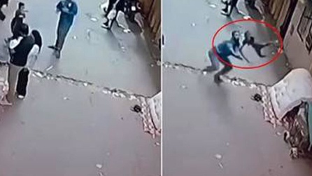 Gize'de düşen çocuğu kurtaran genç güvenlik kamerasında