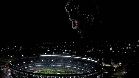 Messi'ye veda etkinliğinde sponsor logosu yuhalandı