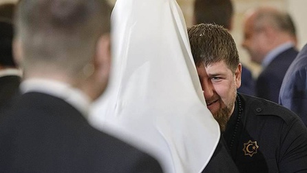 Kadirov'a yeni ödül ve rütbe, Rus Ortodoks Kilisesi'nden nişan aldı