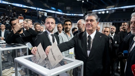 Serdal Adalı Beşiktaş başkanlığına yeniden seçildi ve oy sayısını açıkladı