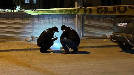 Konya'da boşanma aşamasındaki kadın, kızı önünde vuruldu
