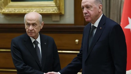Bahçeli'den 2028 için seçim yenileme çağrısı ve siyasi formül