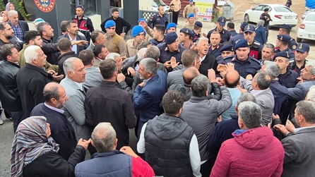 Malatya'da bıçakla yaralanan kadının davasında gerginlik yaşandı
