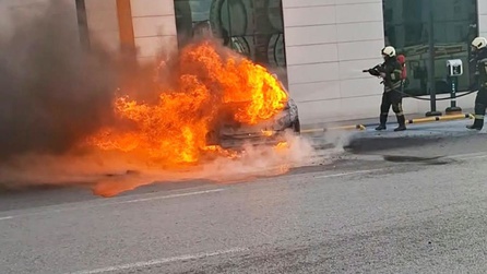 Melikgazi'de Elektrikli Araçta Yangın Çıktı
